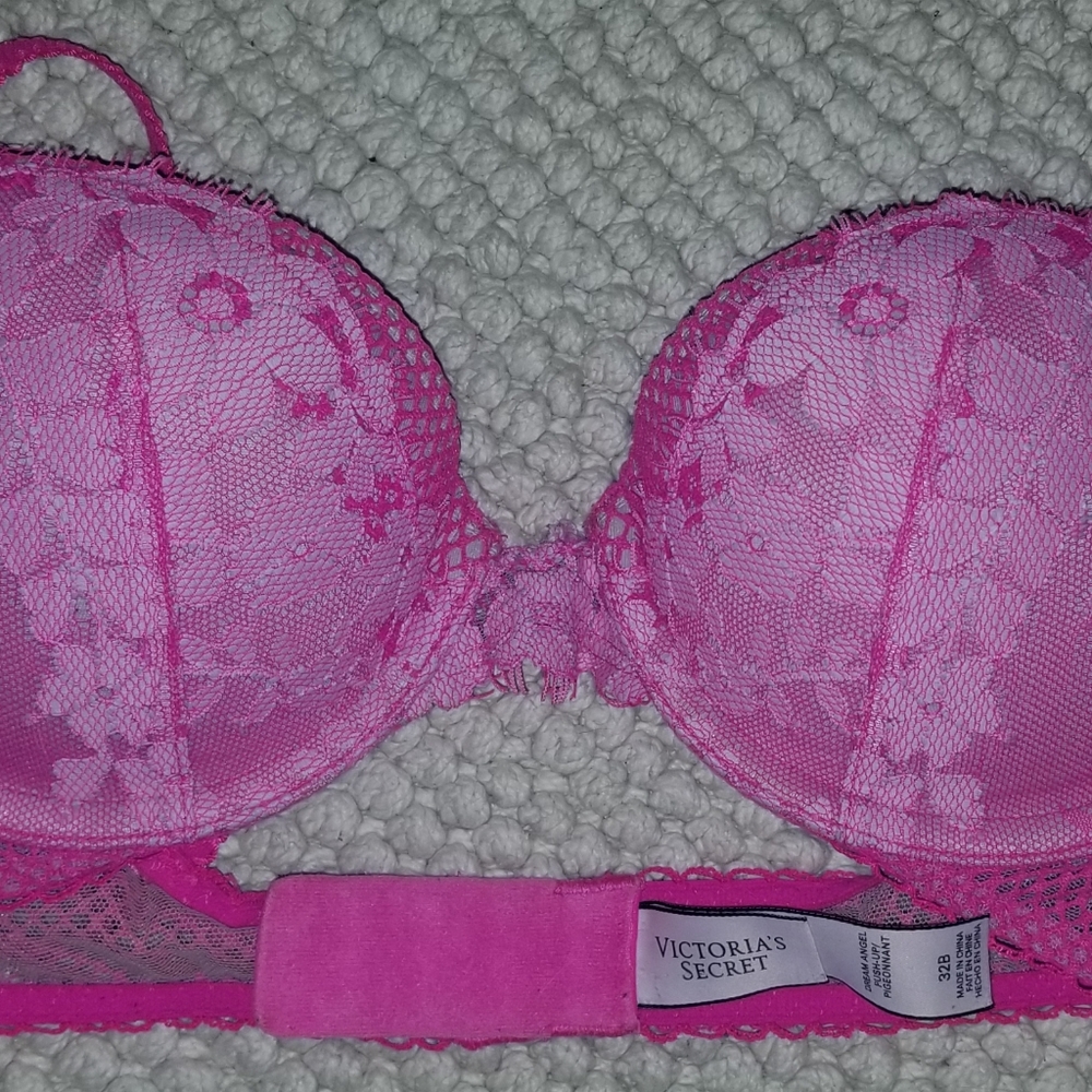 Victoria's Secret hot pink bra size 32B